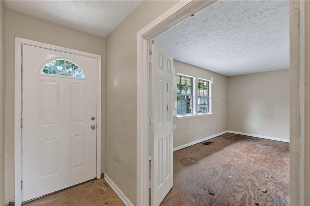 6077 Cherokee Valley Terrace Property Photo 4