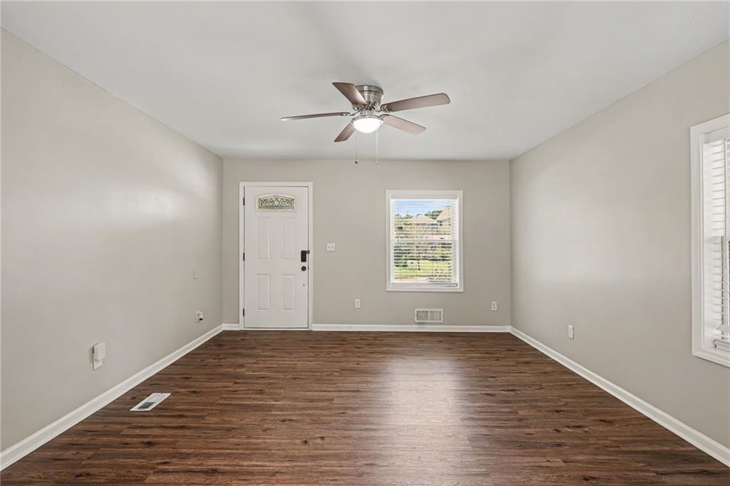 5893 Ronnie Drive Property Photo 3
