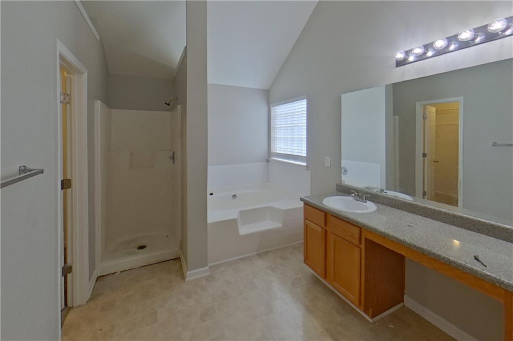 7825688 Property Photo 11