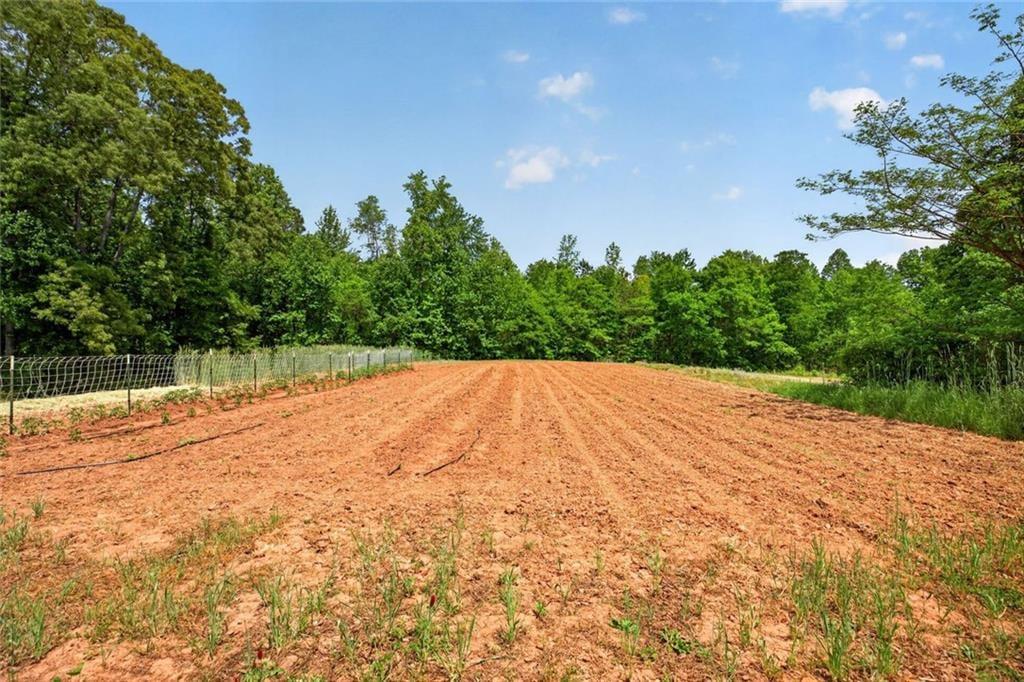 3982 Pool Road Property Photo 10