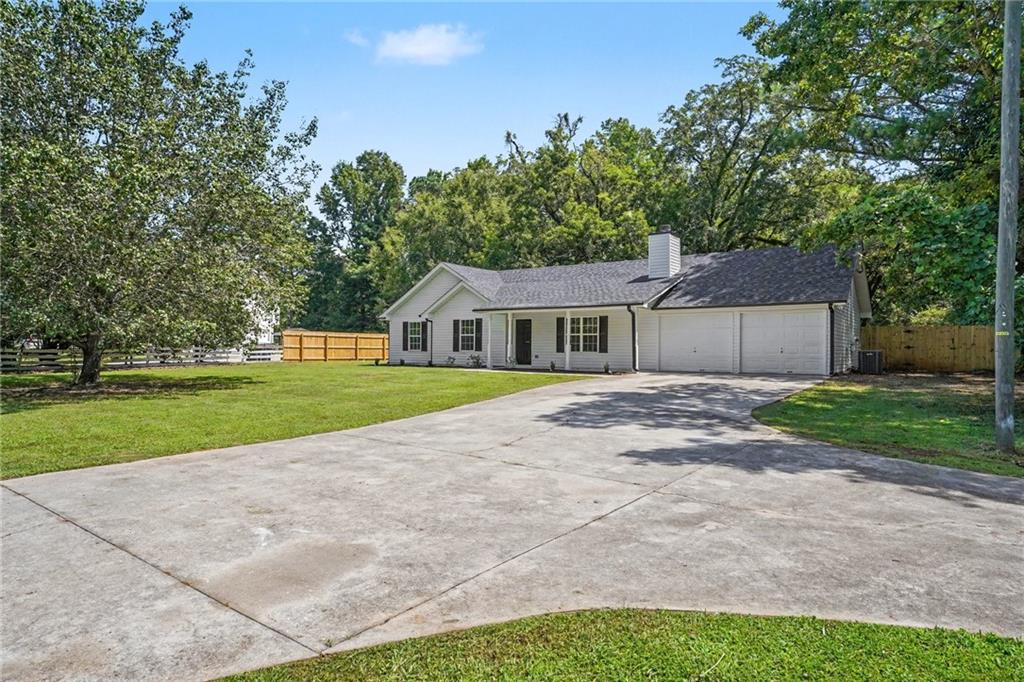 305 Veal Road Property Photo 3