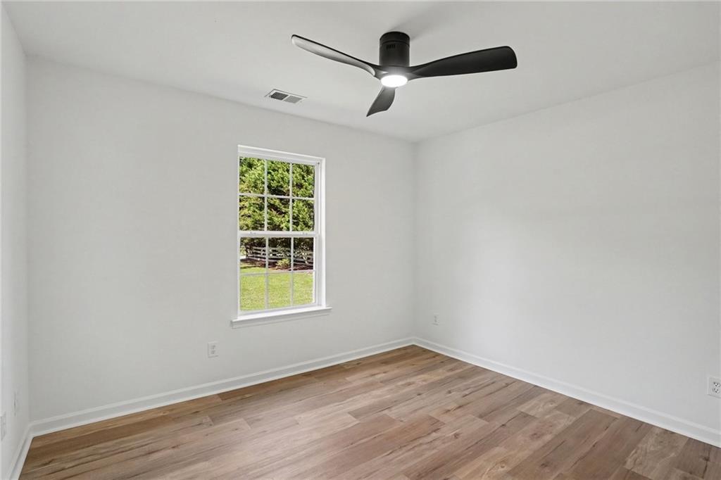 305 Veal Road Property Photo 18