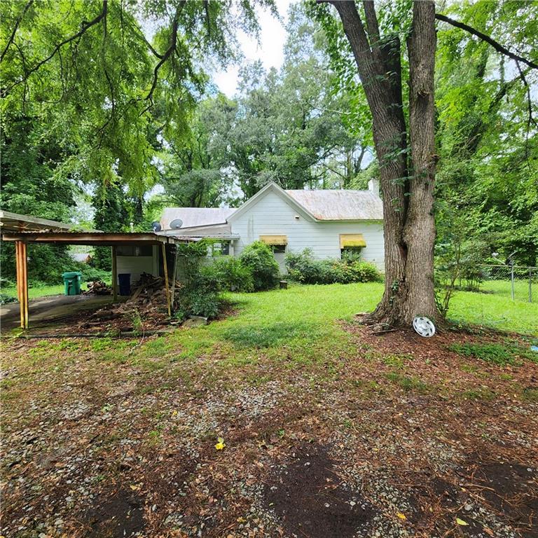 5300 Flakes Mill Road Property Photo 1