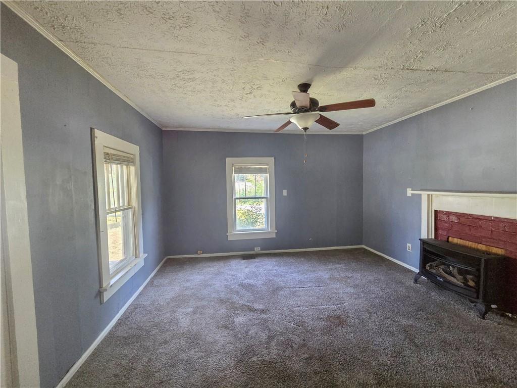 335 E Pine Street Property Photo 5