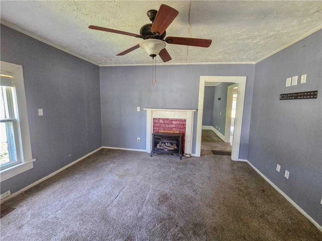 335 E Pine Street Property Photo 7