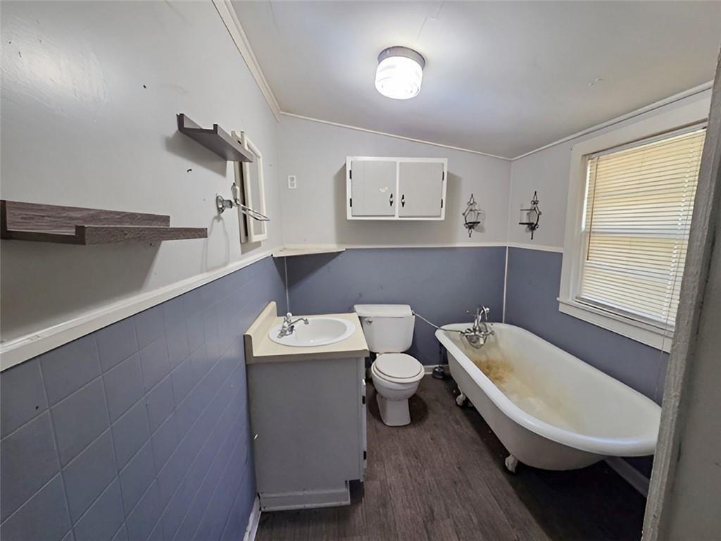 335 E Pine Street Property Photo 12