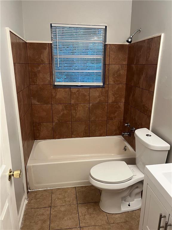 841 Larkin Lane Unit 1 Property Photo 13