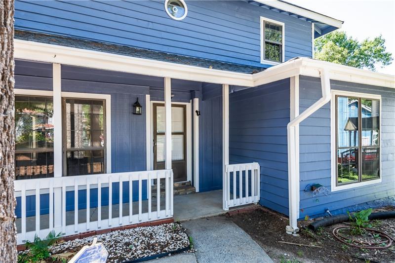 998 Ascot Court Property Photo 4