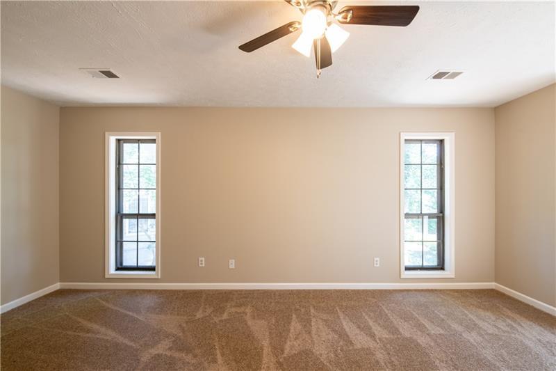 998 Ascot Court Property Photo 21