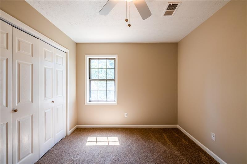 998 Ascot Court Property Photo 33