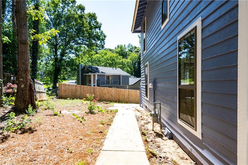 998 Ascot Court Property Photo 39