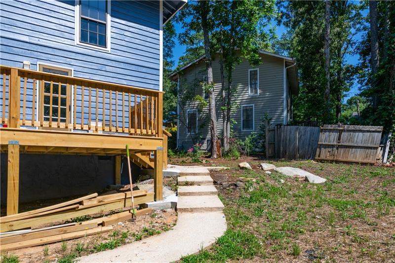 998 Ascot Court Property Photo 45