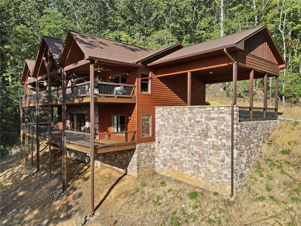 175 Stuart Drive Property Photo 1