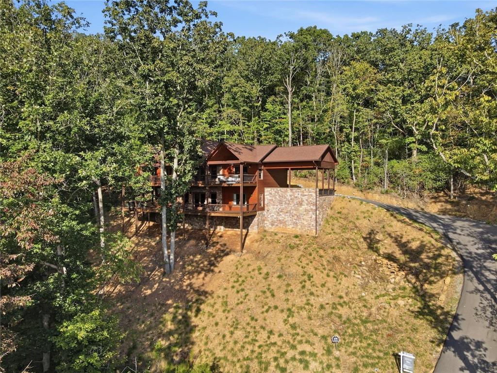 175 Stuart Drive Property Photo 3