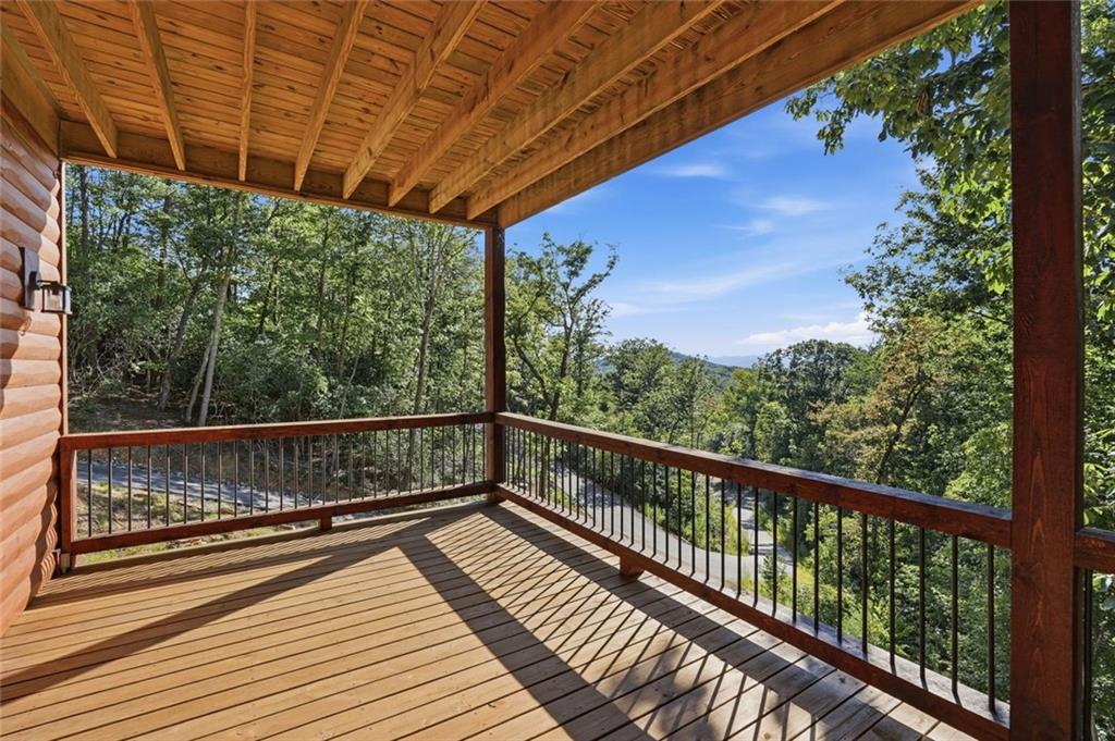 175 Stuart Drive Property Photo 4