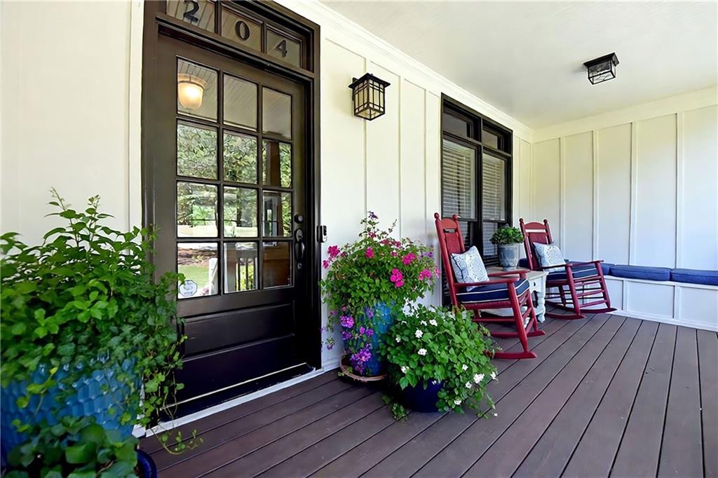 204 Lynn Lane Property Photo 7