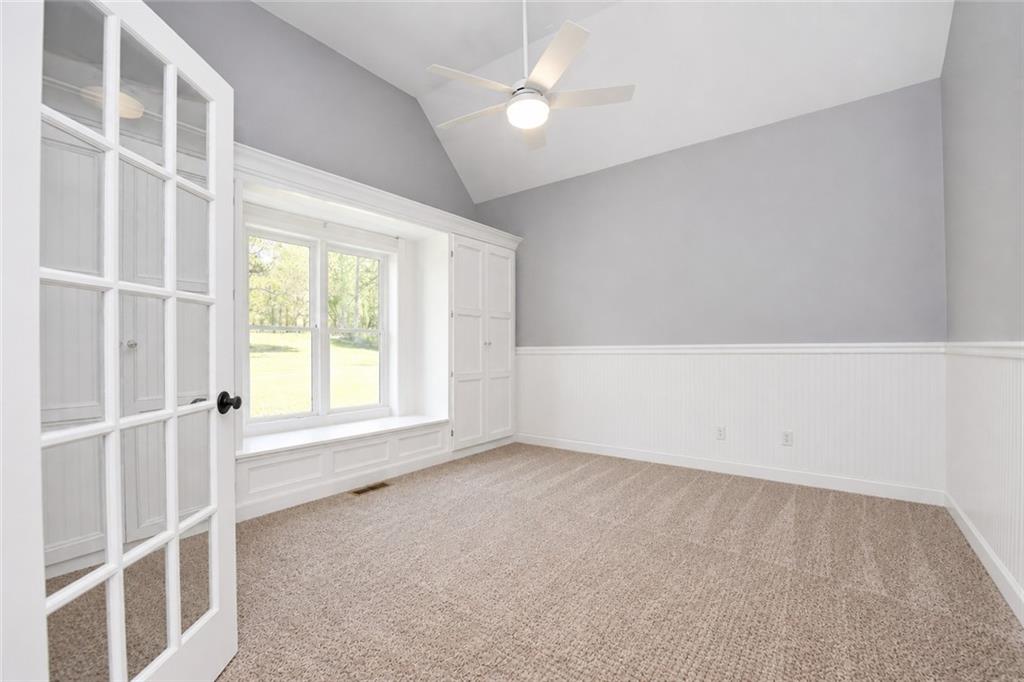 204 Lynn Lane Property Photo 34