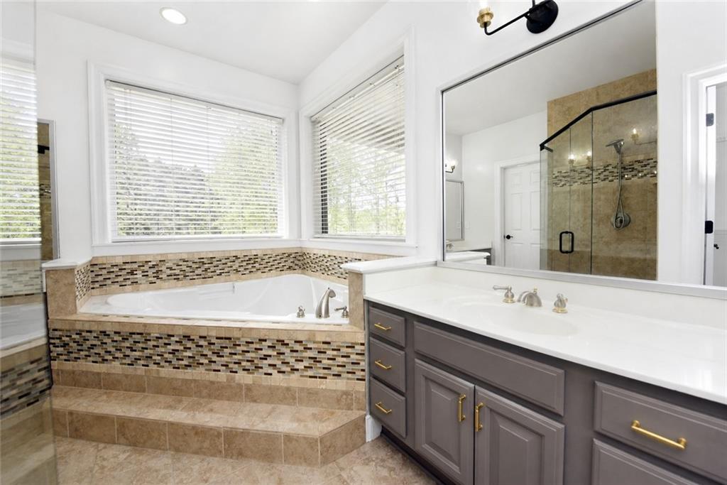 204 Lynn Lane Property Photo 41