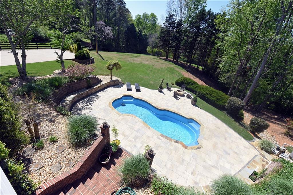 204 Lynn Lane Property Photo 66