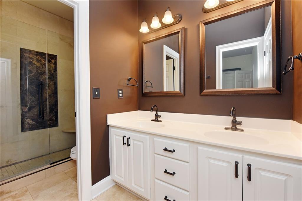 204 Lynn Lane Property Photo 70