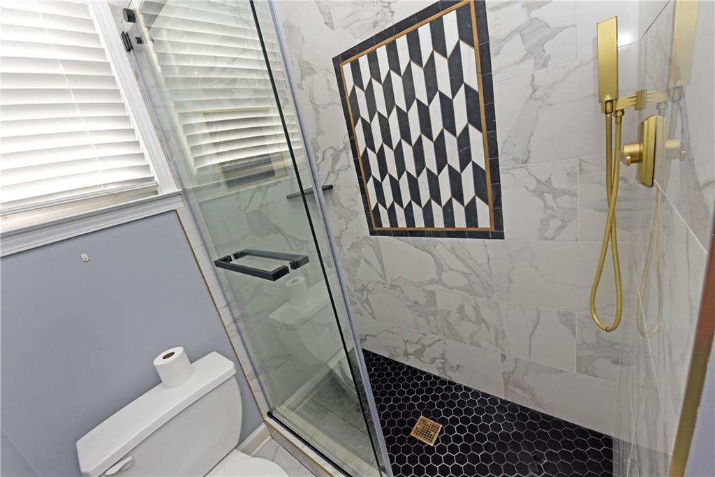 204 Lynn Lane Property Photo 85