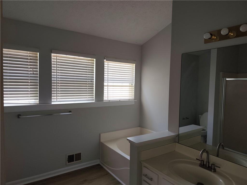 3642 Park Bluff Way Property Photo 24
