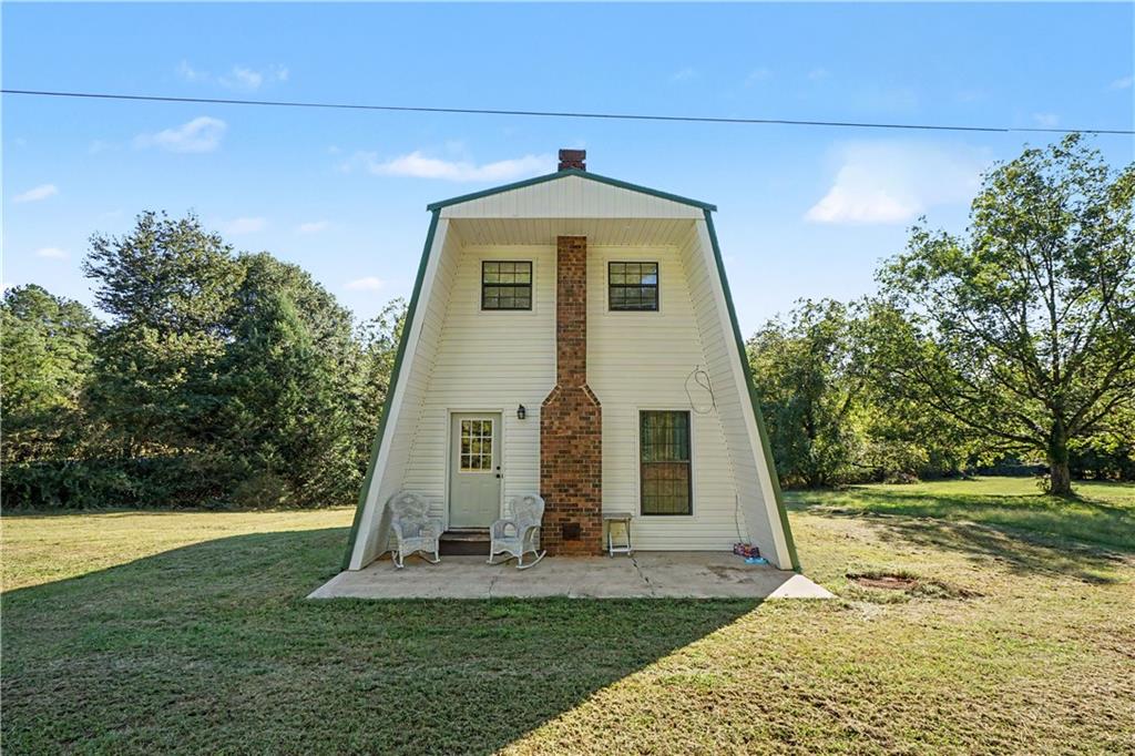 6 Sandy Springs Drive Property Photo 1