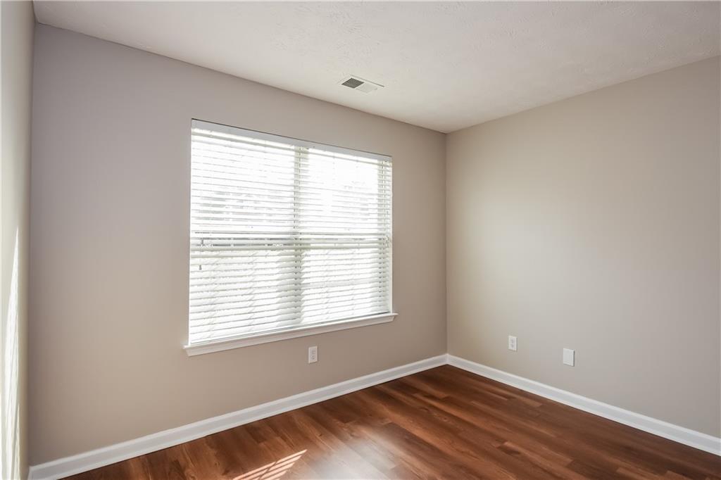 12 Hitchcock Station Ne Property Photo 11
