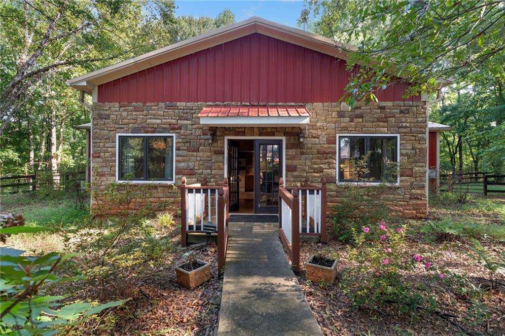 75 Rivercreek Crossing Property Photo 45