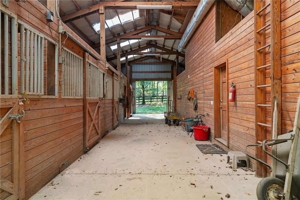 75 Rivercreek Crossing Property Photo 53