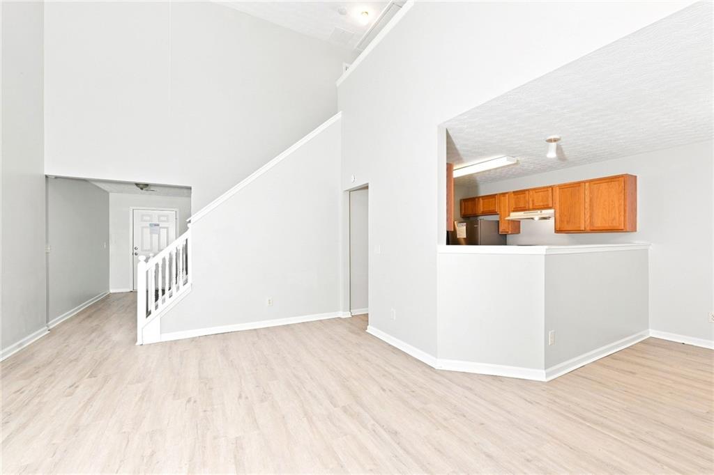 5604 Windfall Lane Property Photo 4