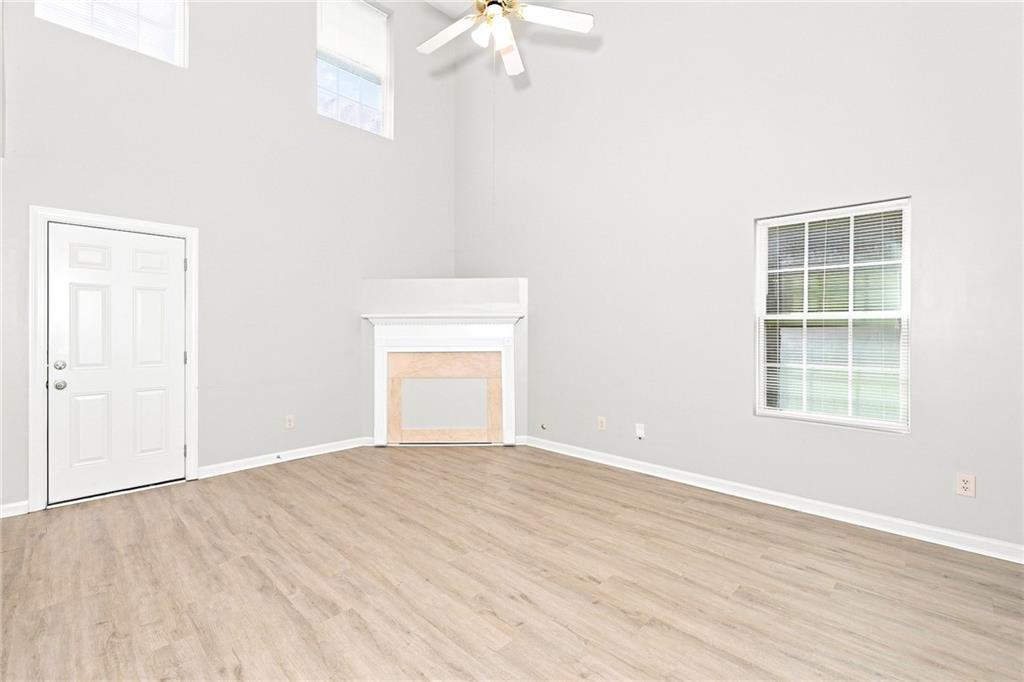 5604 Windfall Lane Property Photo 5