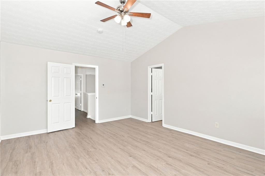 5604 Windfall Lane Property Photo 8