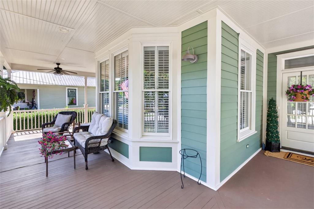 190 Elm Street Property Photo 1