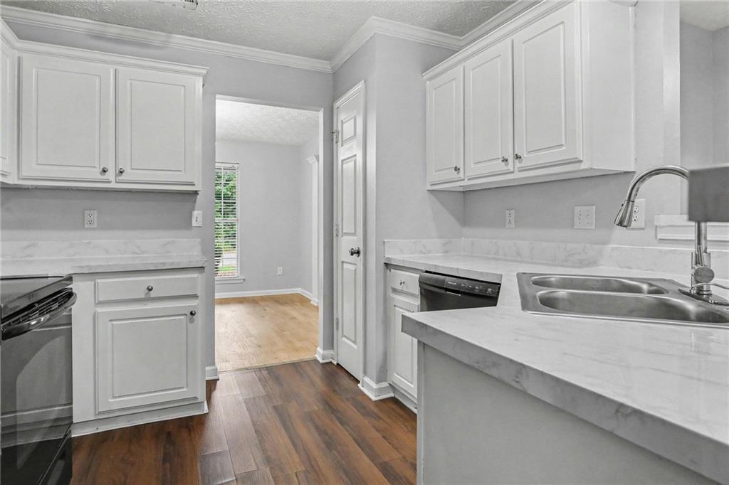 250 Dillion Drive Property Photo 18