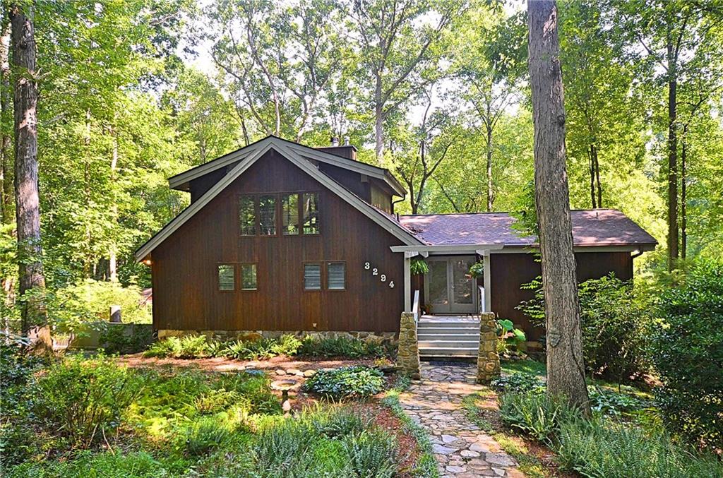 3294 Creekside Drive Property Photo 1