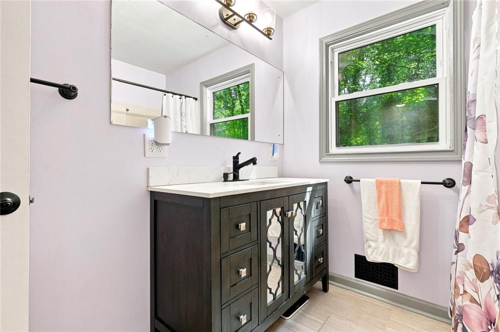 1050 Skyline Drive Property Photo 22
