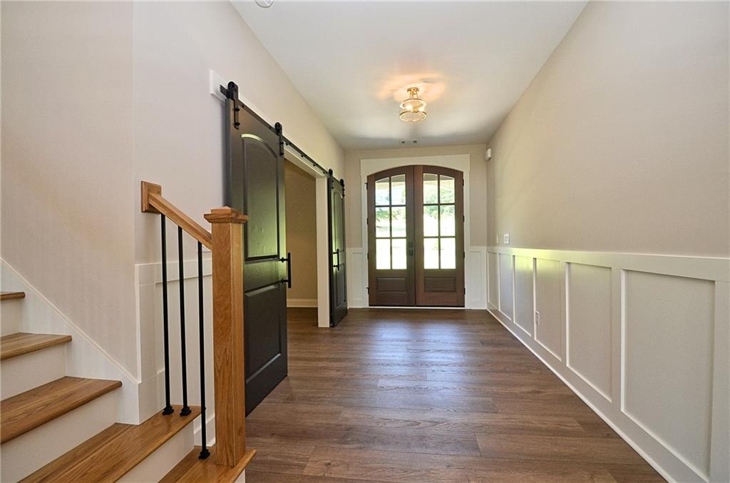 810 North Hampton Way Property Photo 6