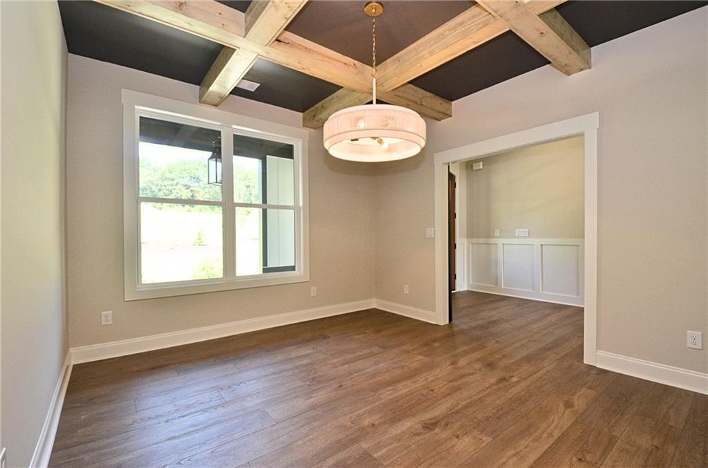 810 North Hampton Way Property Photo 8