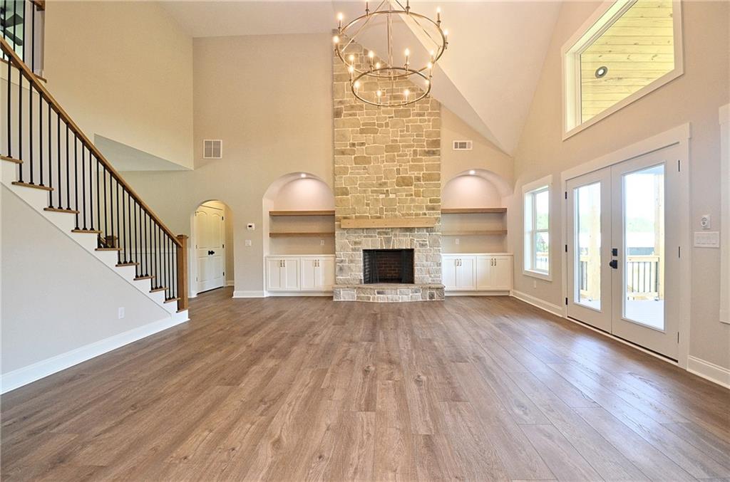 810 North Hampton Way Property Photo 12