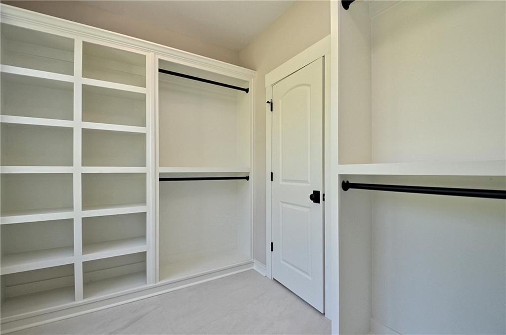 810 North Hampton Way Property Photo 37