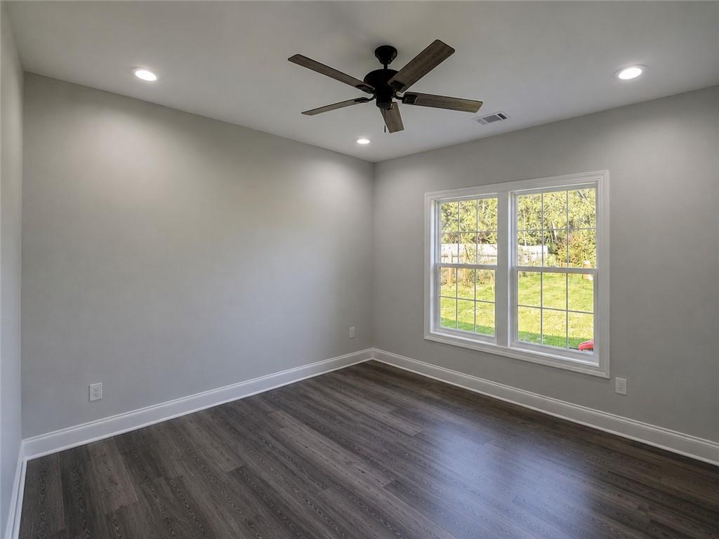 2513 Weldon Drive Property Photo 14