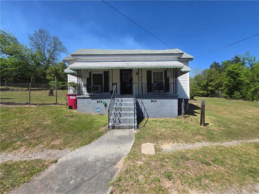 884 Cowan Property Photo 2
