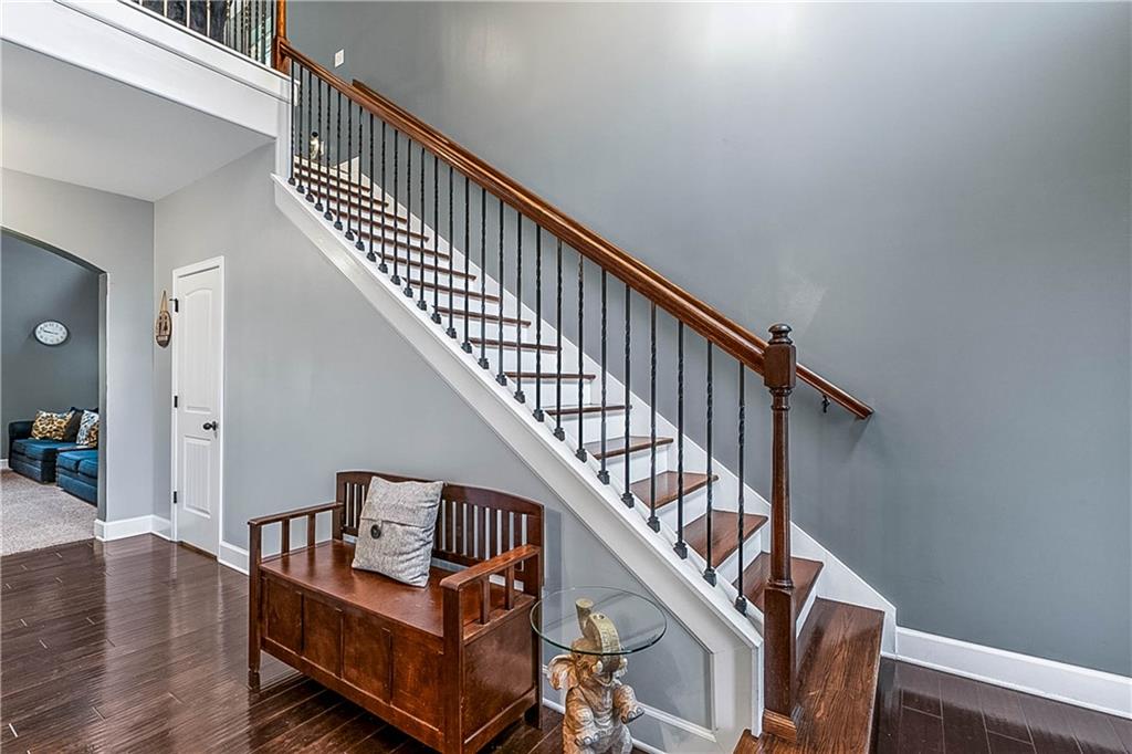 225 Tapestry Drive Property Photo 4