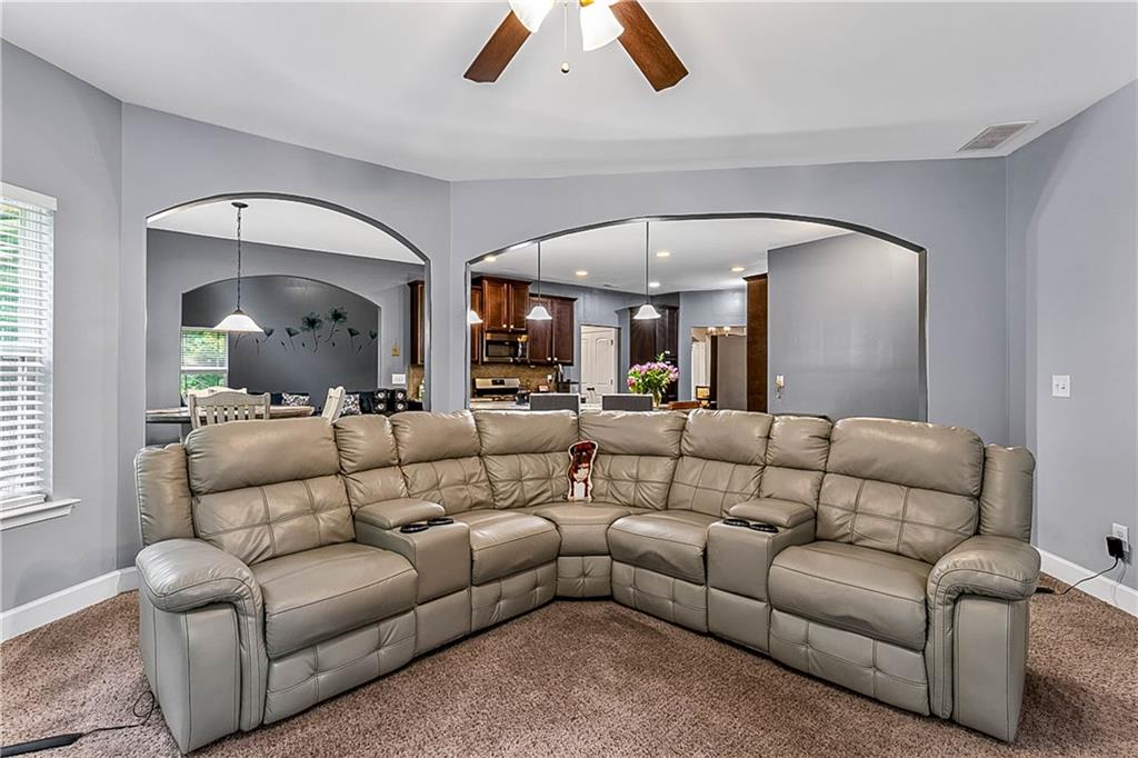 225 Tapestry Drive Property Photo 16