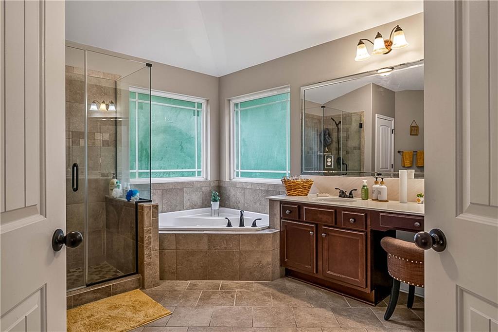 225 Tapestry Drive Property Photo 23