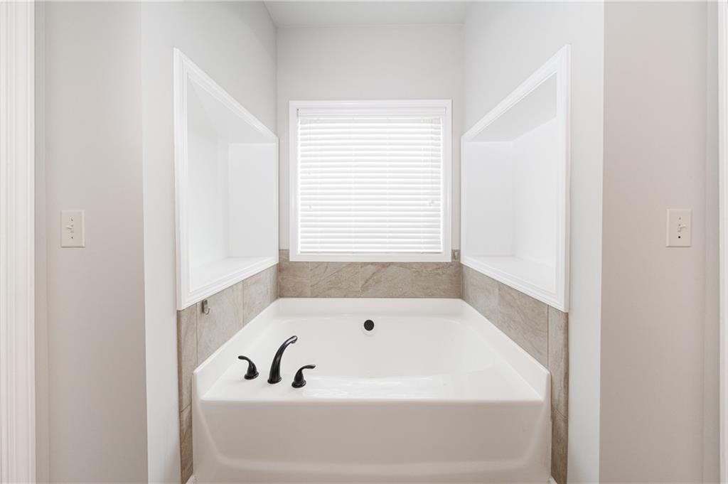 5543 Leaf Ridge Lane Property Photo 31