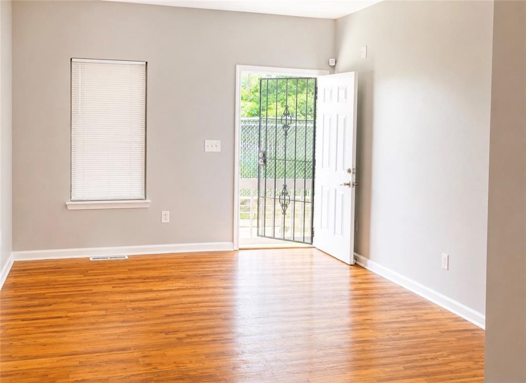 308 Anderson Avenue Nw Property Photo 8