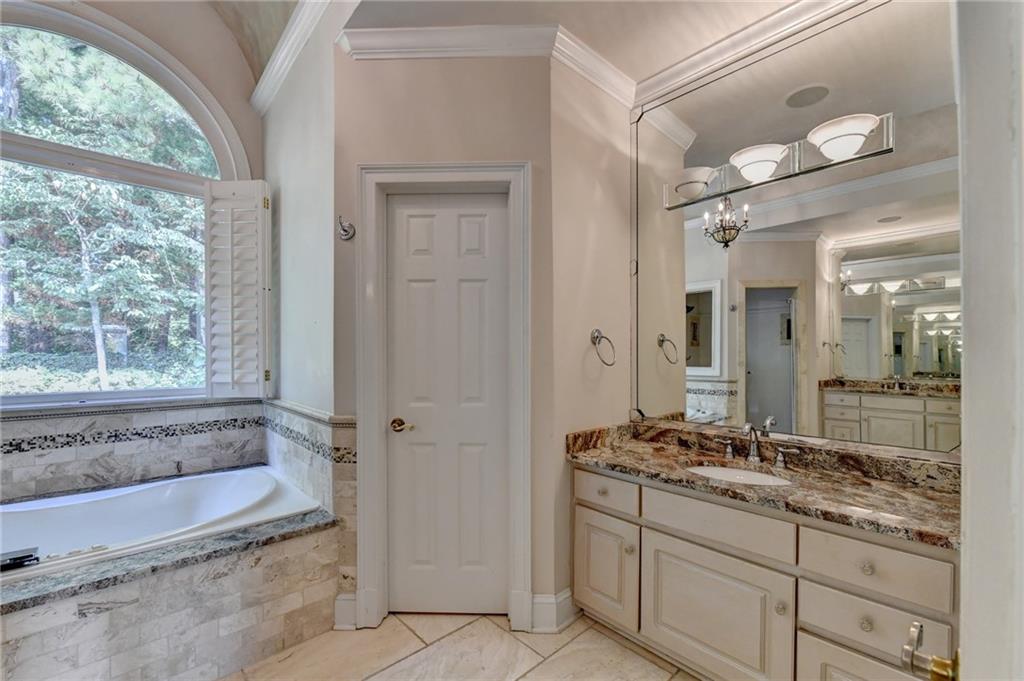 7735 Little Aston Way Property Photo 39