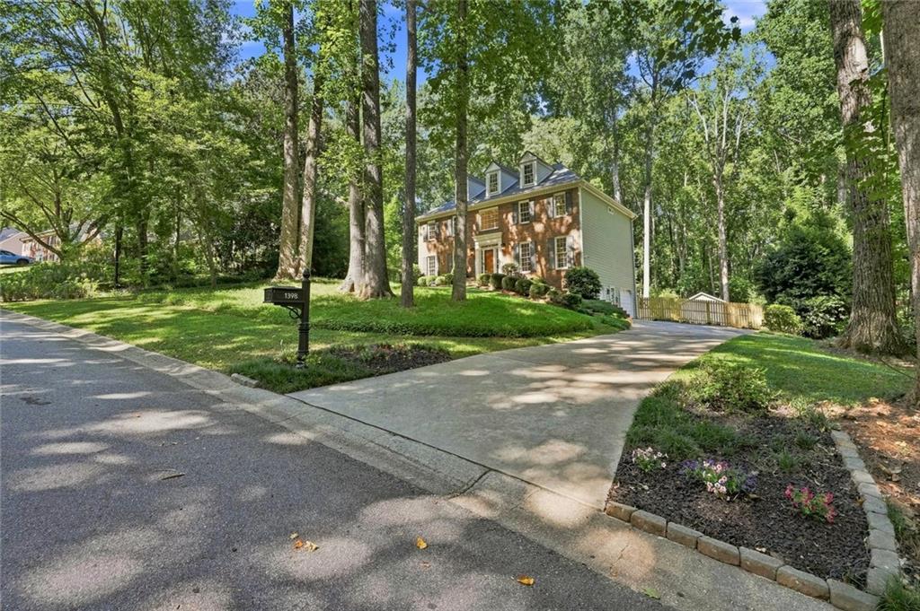 7826148 Property Photo 2
